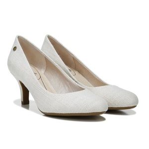Life Stride Parigi Pump